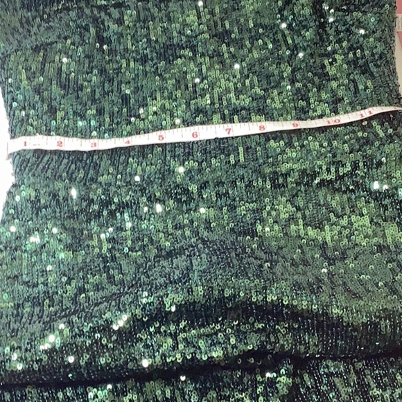 AQUA
Sequin Hanky Hem Dress - 100% Exclusive - Picture 11 of 12